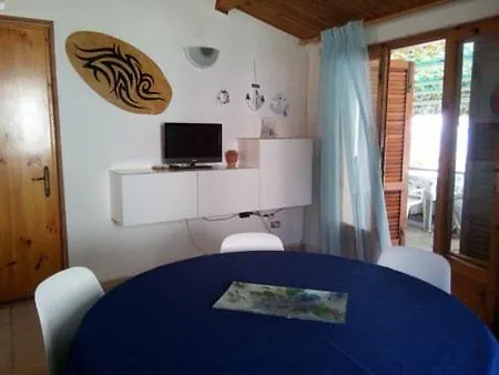 Casa de Férias Bellissima Vista Mare - Villetta Clizia